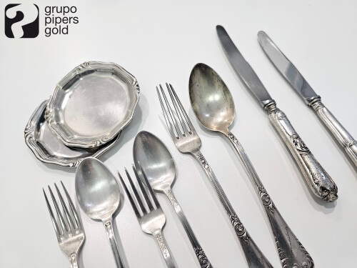 Compro plata en Málaga, pesaje en gramo de plata en una báscula